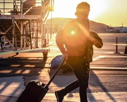 How a Luggage Tag Enhances Functionality and Style for Travelers