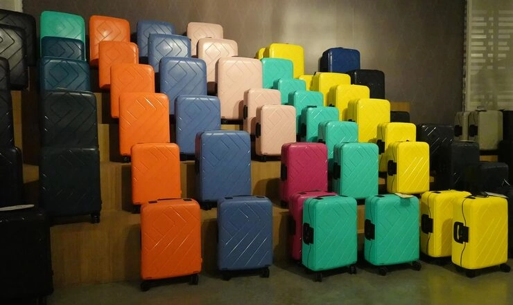 Beyond the Bulk Order: A White-Label & Custom Luggage Program for Niche Brands
