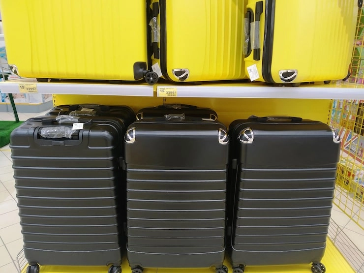 Bulk Wholesale Luggage: A Review of 2025's Best-Selling Styles for Travelers Worldwide