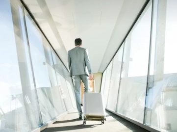 Spinner Wheels vs Non-Spinner Wheels Suitcase: A Technical Performance Review Spinner Wheels vs Non-Spinner Wheels Suitcase: A Technical Performance Review