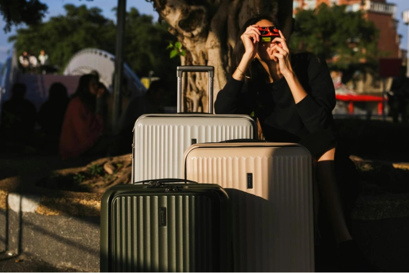 ABS vs Polycarbonate Luggage: Which Material Wins for Frequent Travel? ABS vs Polycarbonate Luggage: Which Material Wins for Frequent Travel?